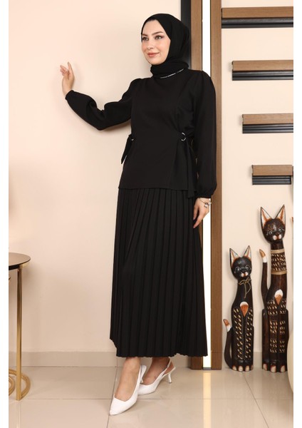 Missvalle Eteği Pileli Takım Siyah 19134 fırsatları