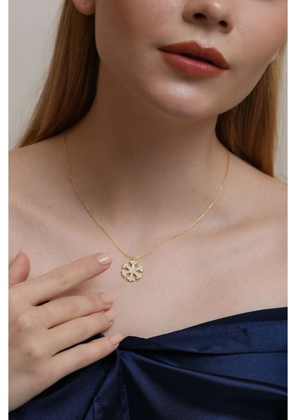 Zirkon Taşlı Kar Tanesi Gümüş Kadın Kolye, 925 Ayar, Hediye Paketli modelleri