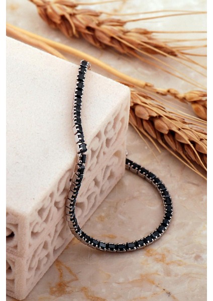 Su Yolu 2 mm Baget Oniks Taşlı Rodyumlu Gümüş Bileklik 4644