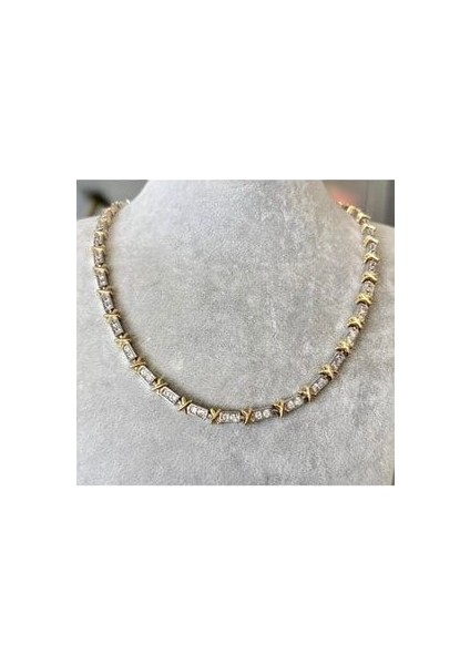 Xoxo Model 4mm Zirkon Taşlı Döküm Kolye