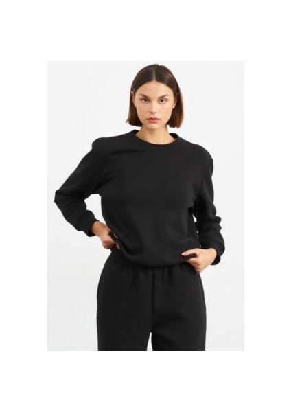 Kadın Bisiklet Yaka Uzun Kollu Sweatshirt