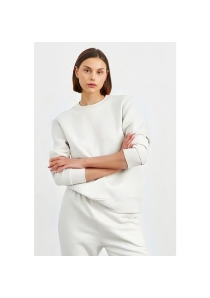 Kadın Bisiklet Yaka Uzun Kollu Sweatshirt fiyatları