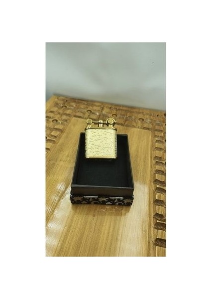 Kabartma Motifli Şık Desenli Kaliteli Gazlı Gold Renk Çakmak fiyatları