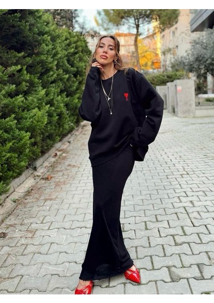 Kalp Nakışlı Oversize Sweatshirt