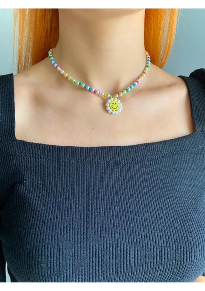 Kolye Inci ve Boncuk Emoji Tasarım