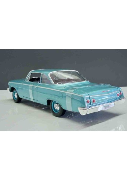 1:18 1962 Chevrolet Bel Air Diecast Metal Model fiyatları