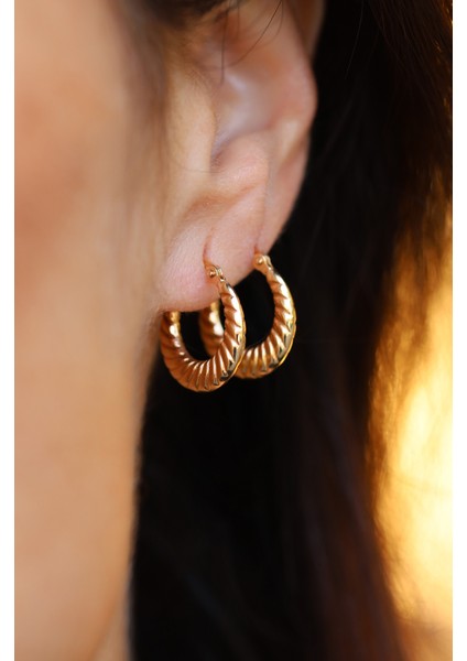 14 Ayar Altın Sarmal 1.5 cm Çaplı Halka Küpe