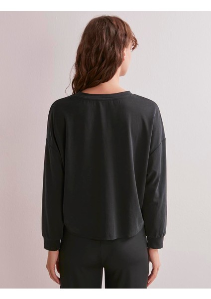 Siyah Bol Kesim Uzun Kollu Rahat Bisiklet Yaka Sweatshirt