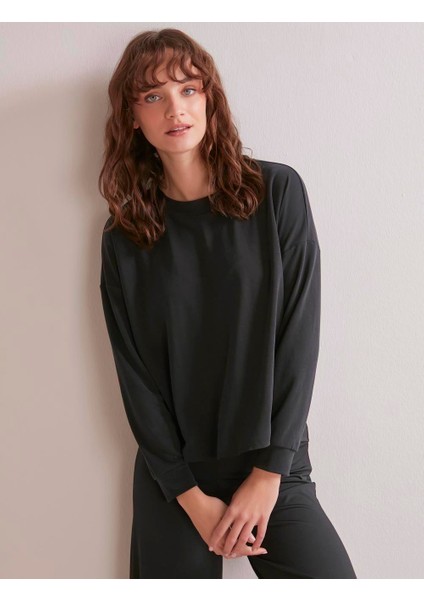 Siyah Bol Kesim Uzun Kollu Rahat Bisiklet Yaka Sweatshirt indirimleri