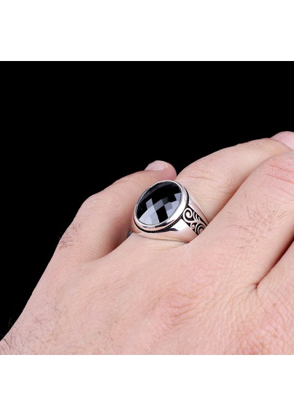 Zirkon Taşlı Oval Model 925 Ayar Gümüş Erkek Yüzük