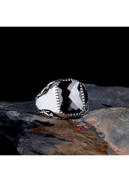 Siyah Zirkon Taşlı Model 925 Ayar Gümüş Erkek Yüzük modelleri