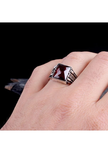 Kırmızı Renk Zirkon Taşlı 925 Ayar Gümüş Yüzük