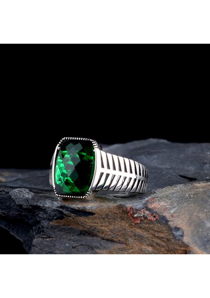 Yeşil Renk Zirkon Taşlı 925 Ayar Gümüş Yüzük fiyatları