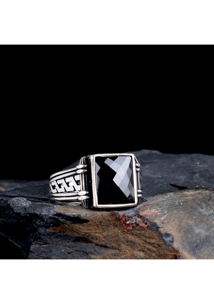 Siyah Renk Zirkon Taşlı 925 Ayar Gümüş Yüzük modelleri