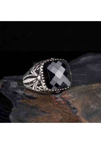 Siyah Renk Zirkon Taşlı 925 Ayar Gümüş Erkek Yüzük fiyatları