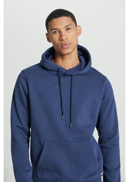 Regular Fit Normal Kesim Kapüşonlu İçi Polarlı Cep Detaylı Lacivert Sweatshirt