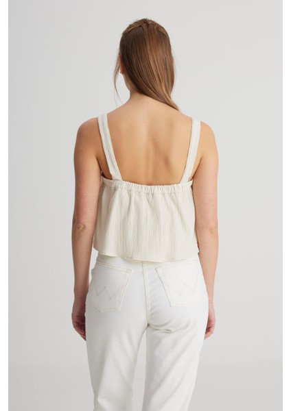Relaxed Fit Geniş Kesim Kare Yaka Ekru Bluz
