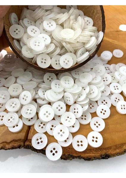 12,5 mm Beyaz Gömlek Düğmesi (30 Adet)