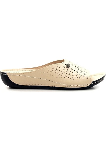 16007 Kalın Lazer Işlemeli Anatomik Günlük Terlik