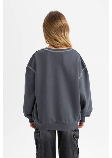 Kız Çocuk Oversize Geniş Kalıp Bisiklet Yaka Baskılı Sweatshirt C0103A824SP