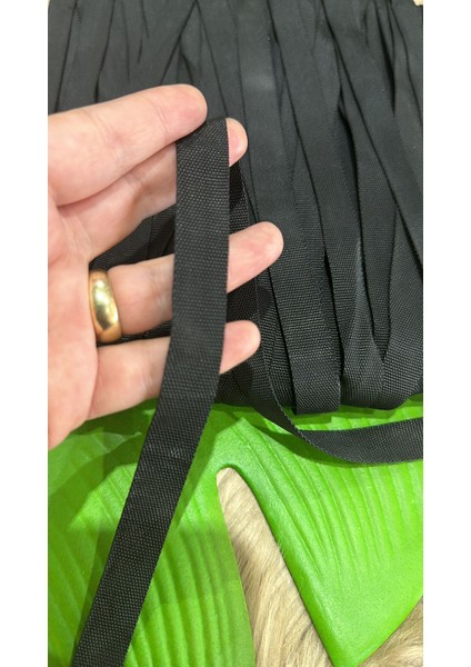 Siyah Şerit Biye Dikiş Giyim Aksesuarı Bordür 1 Metre fiyatları