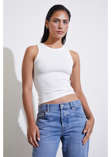Bisiklet Yaka Top Beyaz fiyatları