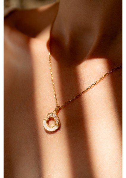 Çelik Gold Beyaz Mineli Circle Kolye