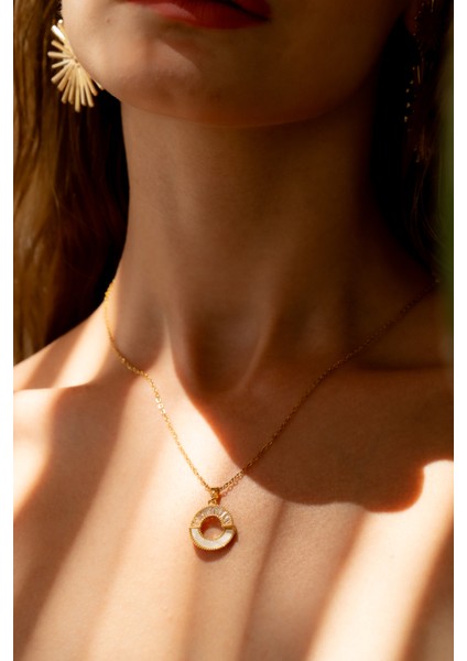 Çelik Gold Beyaz Mineli Circle Kolye fiyatları