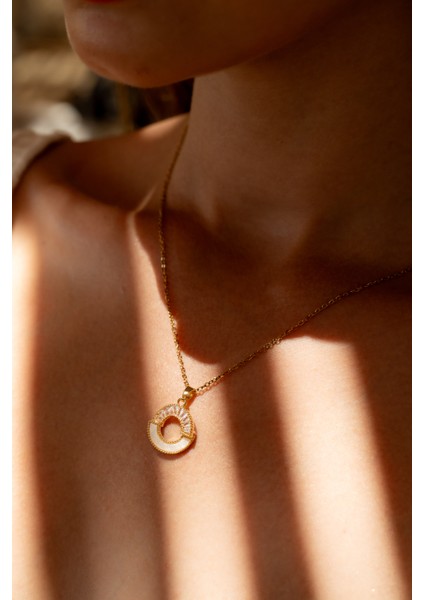 Çelik Gold Beyaz Mineli Circle Kolye fırsatları