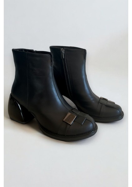 Kadın Siyah Hakiki Deri Topuklu Bot Bootie K.164-001