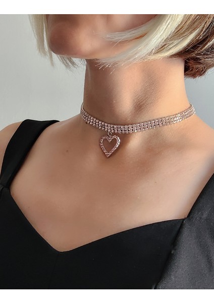 Kalp Uçlu 3 Sıralı Pembe Choker Kolye