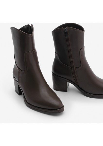 Kadın Fermuarlı Sivri Burun Kalın Topuklu Bot Tasim Kahve