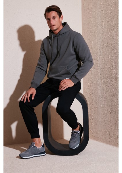 Slim Fit Kapüşonlu Kanguru Cepli İçi Tüylü Yumuşak Şardonlu Sweat Erkek SWEAT 5905281 fırsatları