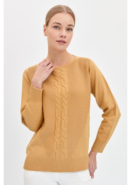 Kadın Sıfır Yaka Önü Saç Örgülü Kazak Camel