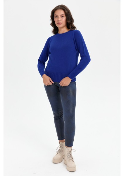 Kadın Sıfır Yaka Dikişsiz Eteği ve Kolu Uzun Lastik Yün Kazak K.s.mavi fiyatları