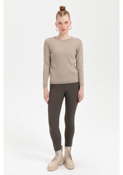 Kadın Sıfır Yaka Dikişsiz Önü Desenli Kazak Vizon fiyatları