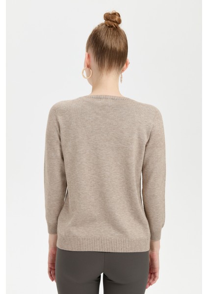 Kadın V Yaka Dikişsiz Önü Desenli Kazak Vizon indirimleri