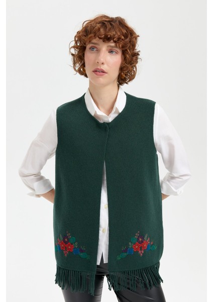 Kadın Sıfır Yaka Eteği Işlemeli Yün Yelek Yeşil modelleri