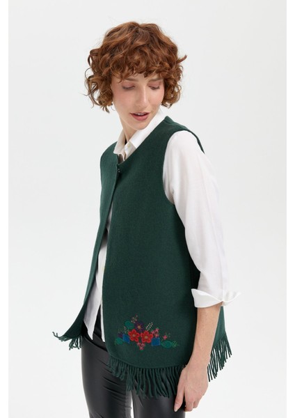 Kadın Sıfır Yaka Eteği Işlemeli Yün Yelek Yeşil indirimleri