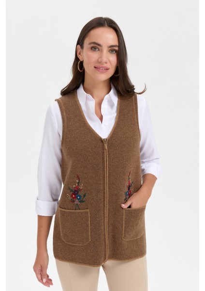 Kadın V Yaka Cep Üstü Nakış Işlemeli Yün Yelek V.camel fiyatları