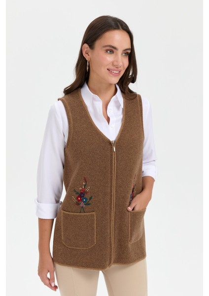 Kadın V Yaka Cep Üstü Nakış Işlemeli Yün Yelek V.camel indirimleri