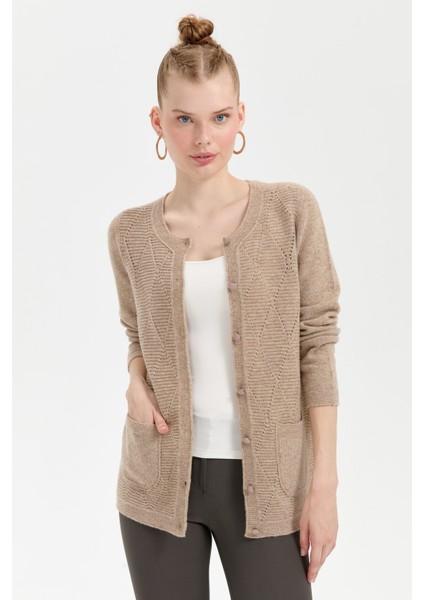 Kadın Sıfır Yaka Önü Baklava Örgü Dikişsiz Yün Hırka K.bej