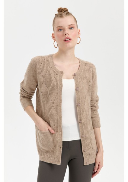 Kadın Sıfır Yaka Önü Baklava Örgü Dikişsiz Yün Hırka K.bej modelleri