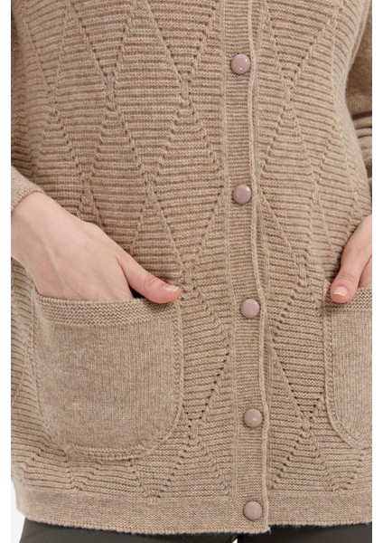 Kadın Sıfır Yaka Önü Baklava Örgü Dikişsiz Yün Hırka K.bej fırsatları
