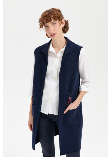 Kadın Polo Yaka Önü Açık Işlemeli Uzun Yün Yelek K.lacivert fırsatları