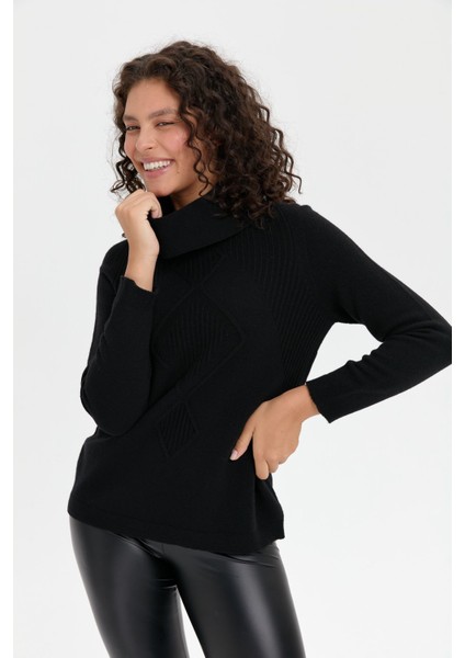 Kadın Degaje Yaka Dikişsiz Önü Selanik Örgü Yün Kazak Siyah indirimleri