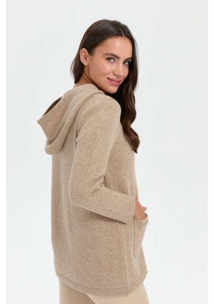 Kadın Kapüşonlu Omuzu Işlemeli Araboy Yün Hırka K.bej indirimleri