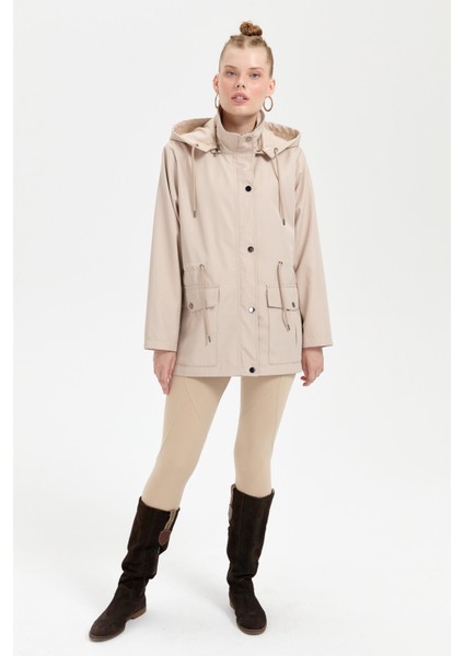 Kadın Kapüşonlu Kapaklı Cepli Kısa Trençkot Bej indirimleri