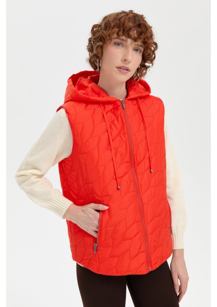 Kadın Kapüşonlu Yaprak Desenli Kısa Kapitone Yelek Oranj fiyatları