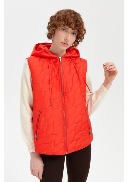 Kadın Kapüşonlu Yaprak Desenli Kısa Kapitone Yelek Oranj modelleri